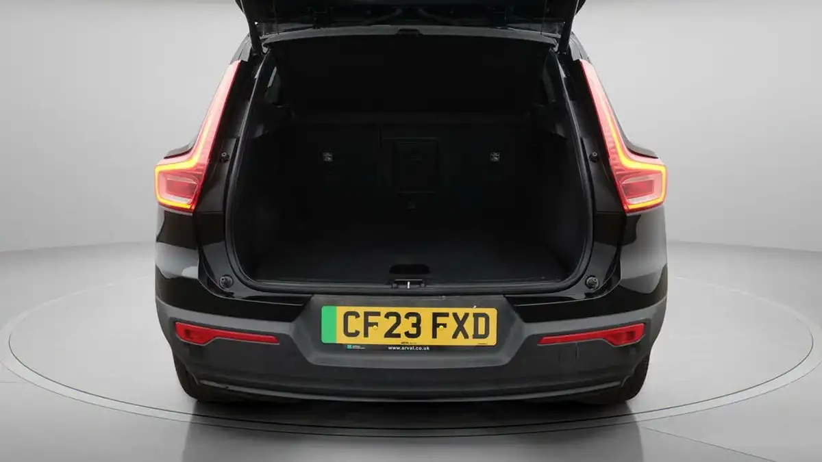 2023-volvo-xc40-e-recharge-core-228bhp-big-17