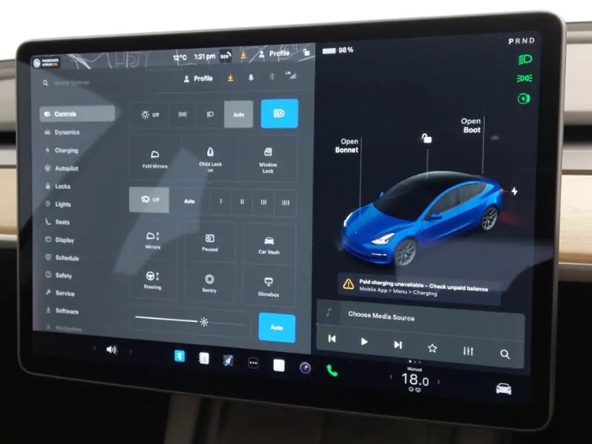 2021-tesla-model-3-e-long-range-4x4-big-12