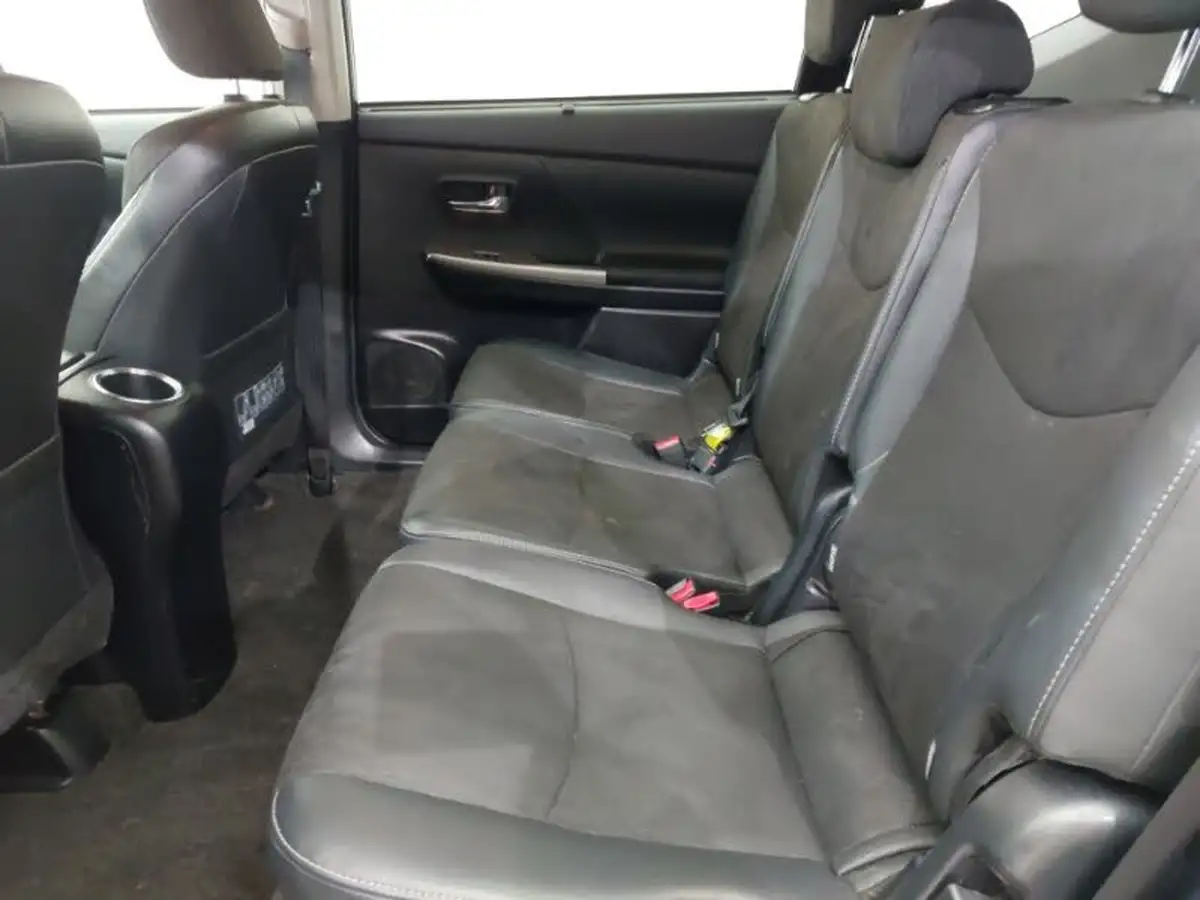 2019-toyota-prius-18-vvt-i-excel-big-5