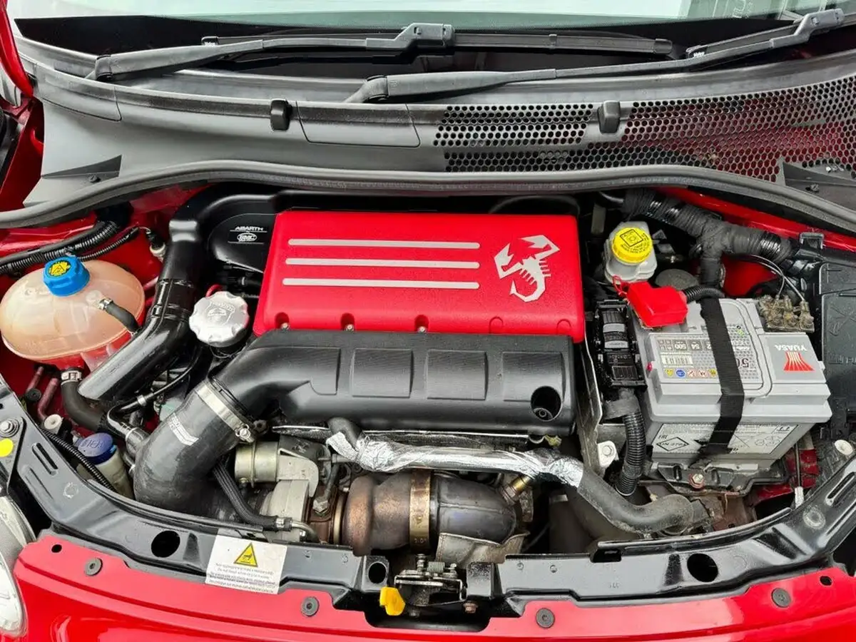 2015-abarth-500c-14-595c-turismo-big-19