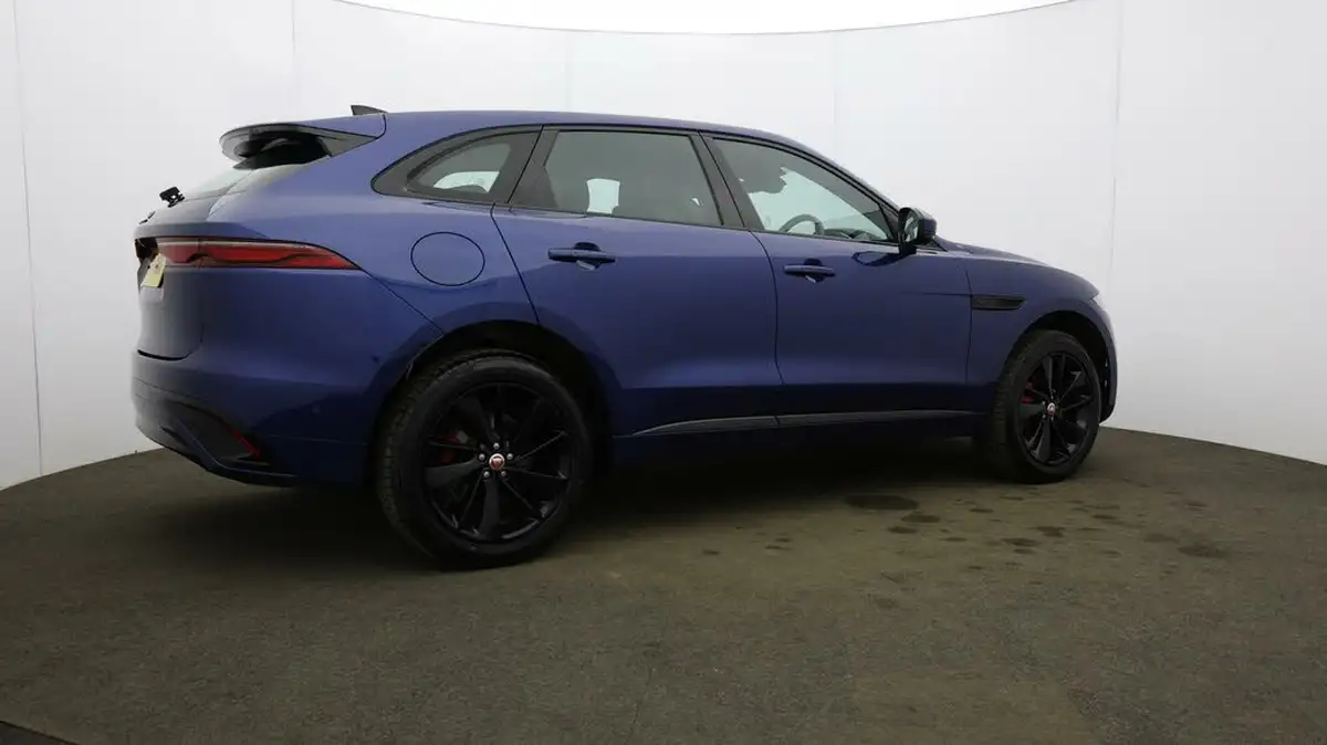 2021-jaguar-f-pace-20-d200-r-dynamic-se-mhev-big-55