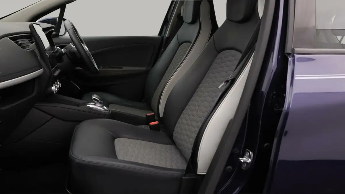 2021-renault-zoe-e-riviera-limited-edition-big-13
