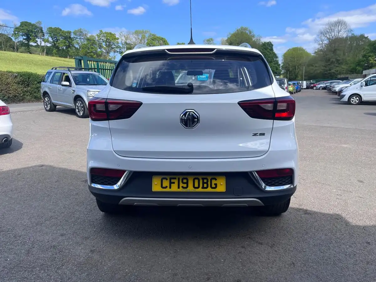 2019-mg-zs-suv-15-vti-tech-exclusive-105bhp-big-5