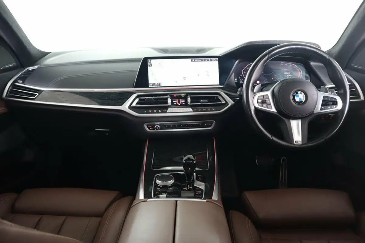 2022-bmw-x7-30td-xdrive-40d-m-sport-big-12