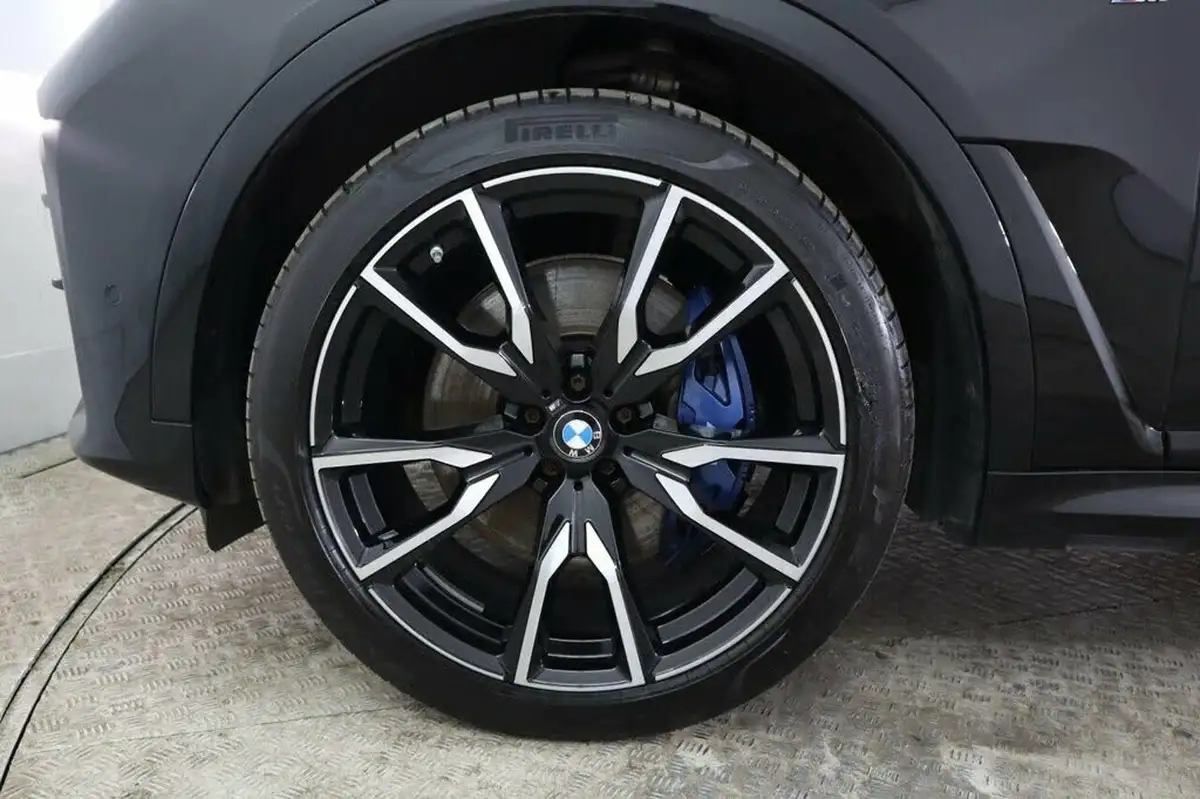 2022-bmw-x7-30td-xdrive-40d-m-sport-big-36