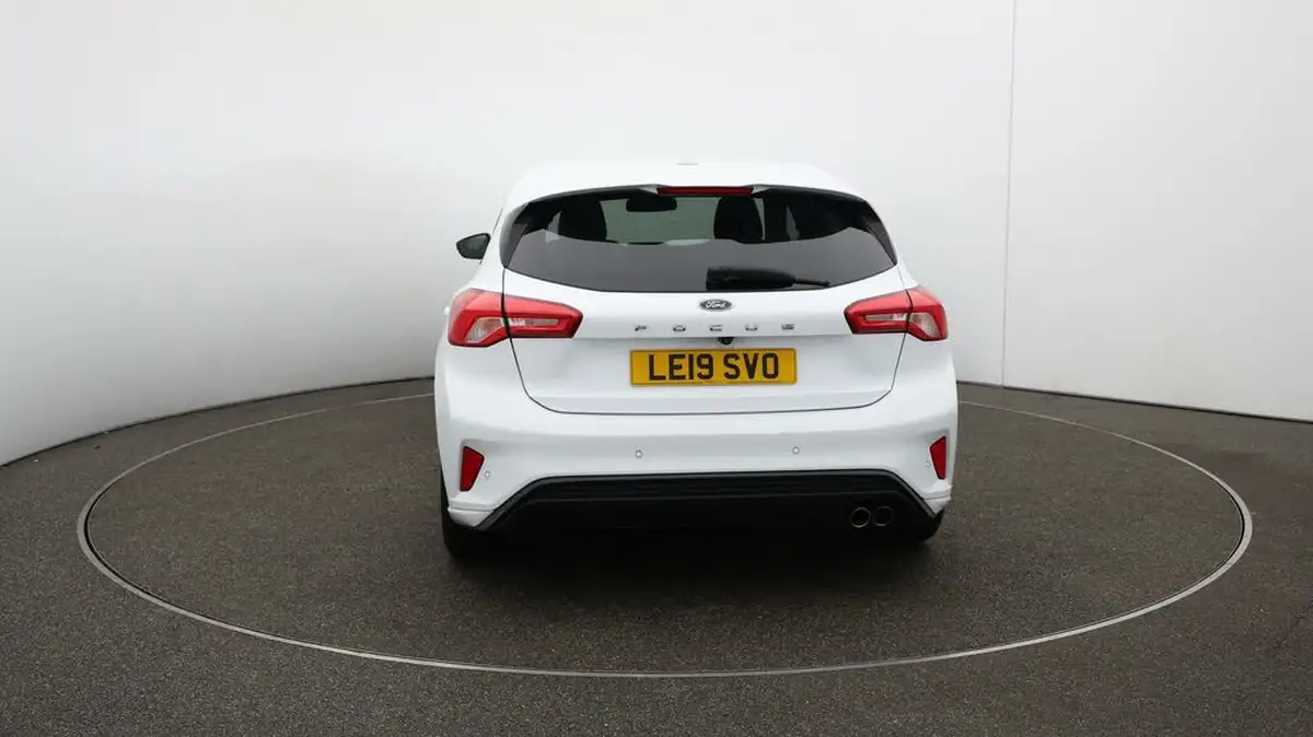 2019-ford-focus-10t-st-line-x-hatchback-big-59