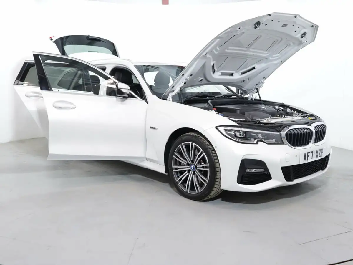 2021-bmw-3-series-20-330e-m-sport-touring-5d-big-52