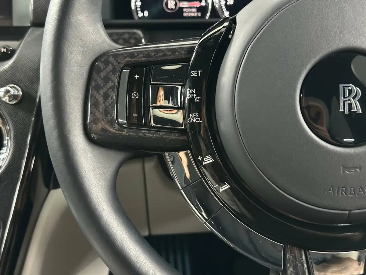 2023-rolls-royce-cullinan-675-black-badge-big-31