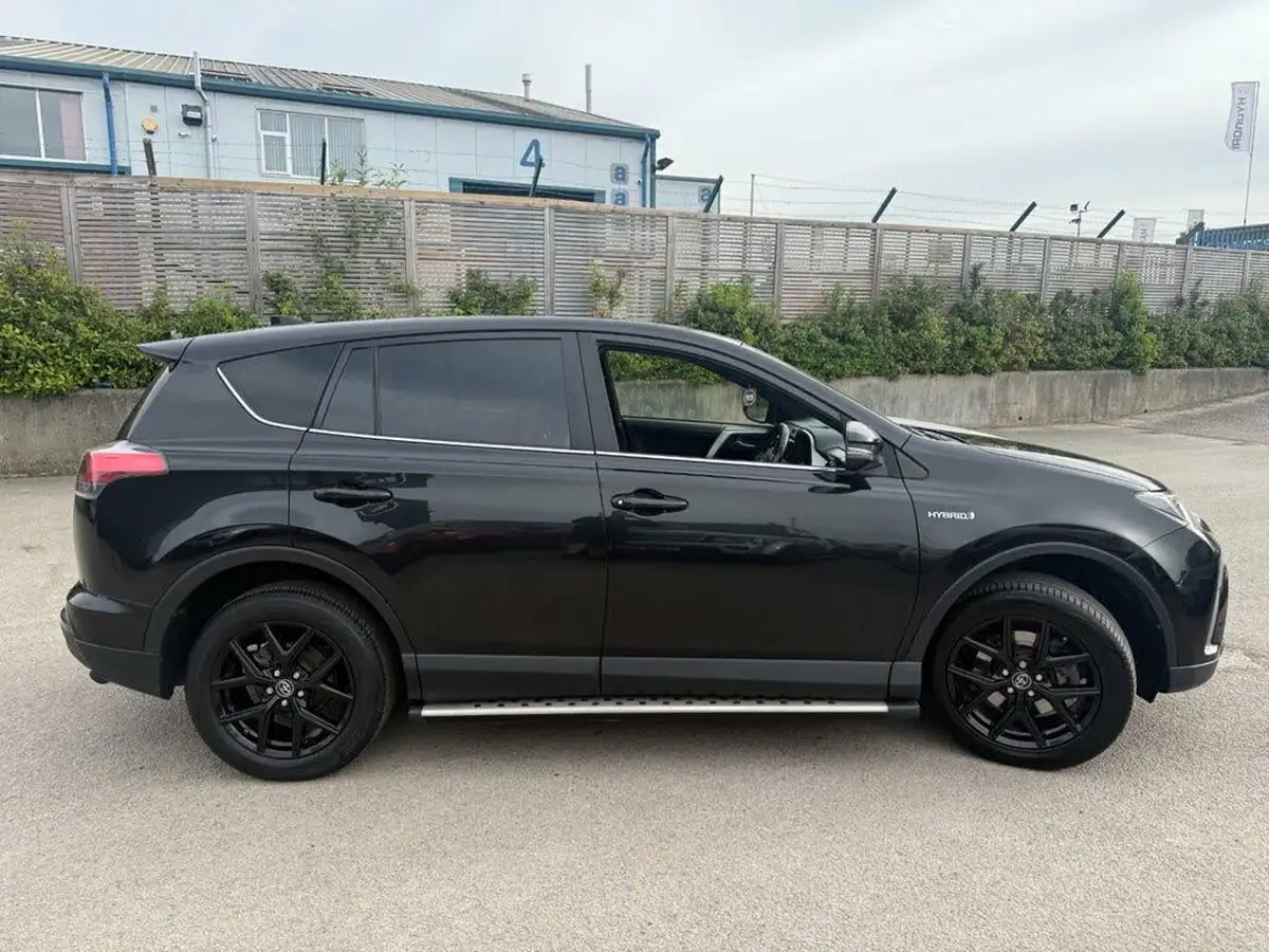 2019-toyota-rav4-25-excel-awd-big-11