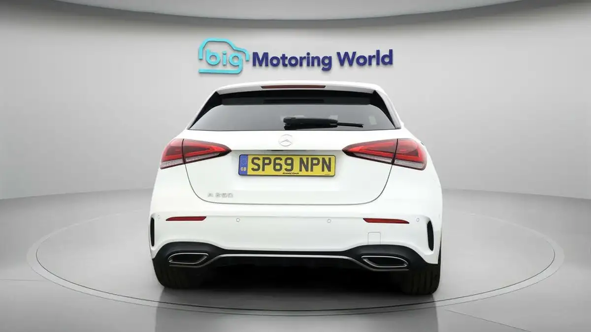 2019-mercedes-benz-a-class-20-a250-amg-line-premium-hatchback-5d-big-5