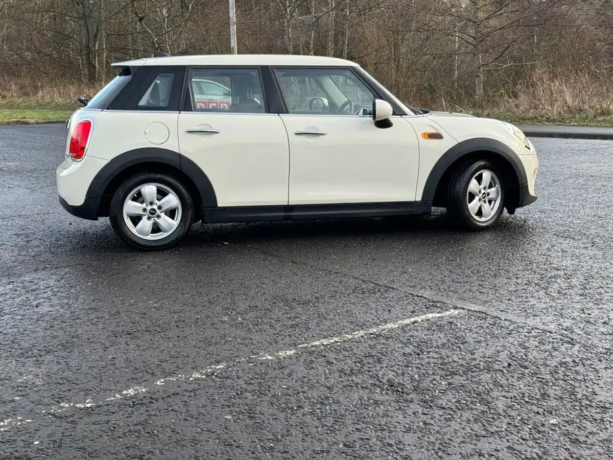 2015-mini-cooper-15-cooper-5d-big-5