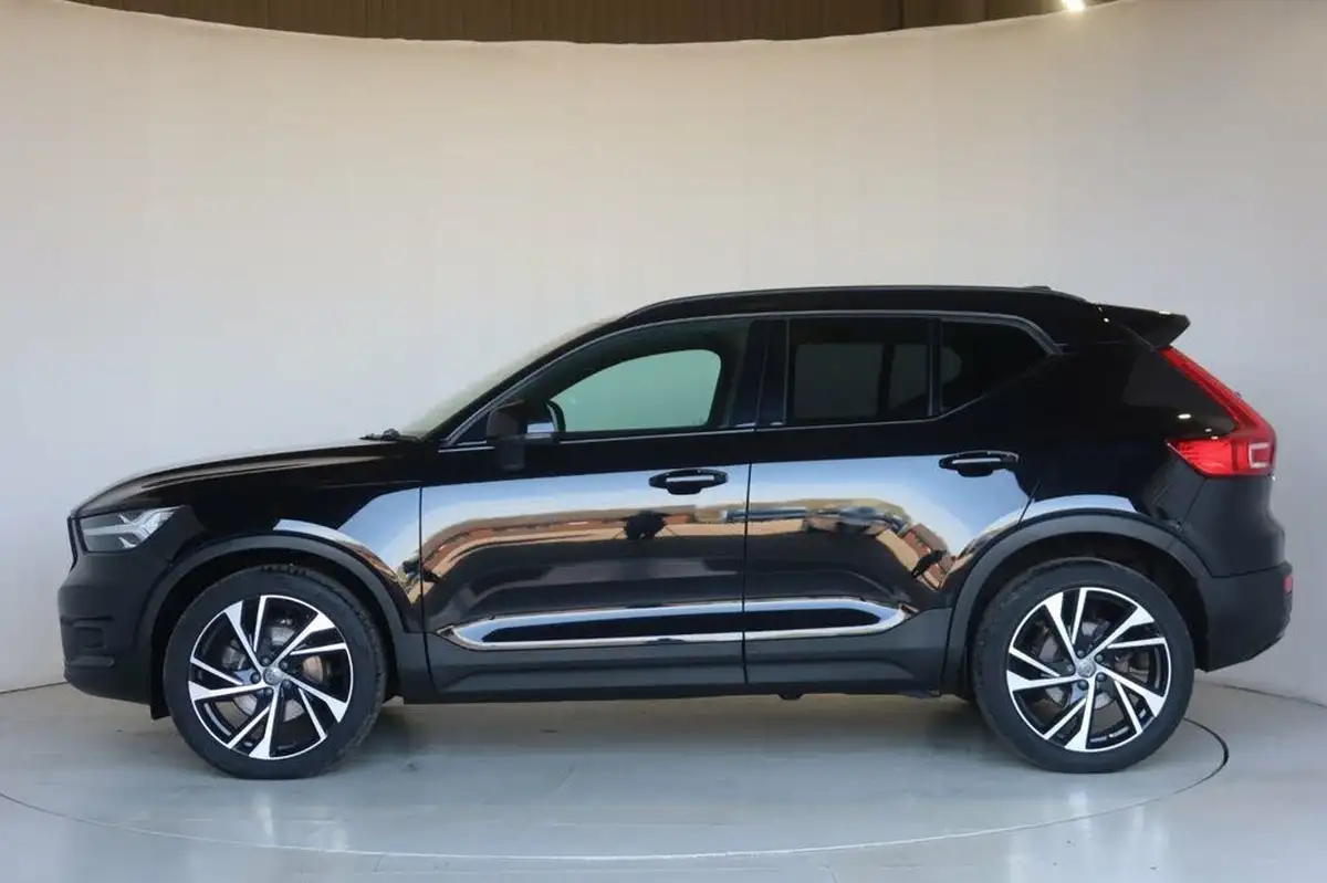 2021-volvo-xc40-20-b4-r-design-pro-197bhp-geartronic-big-13