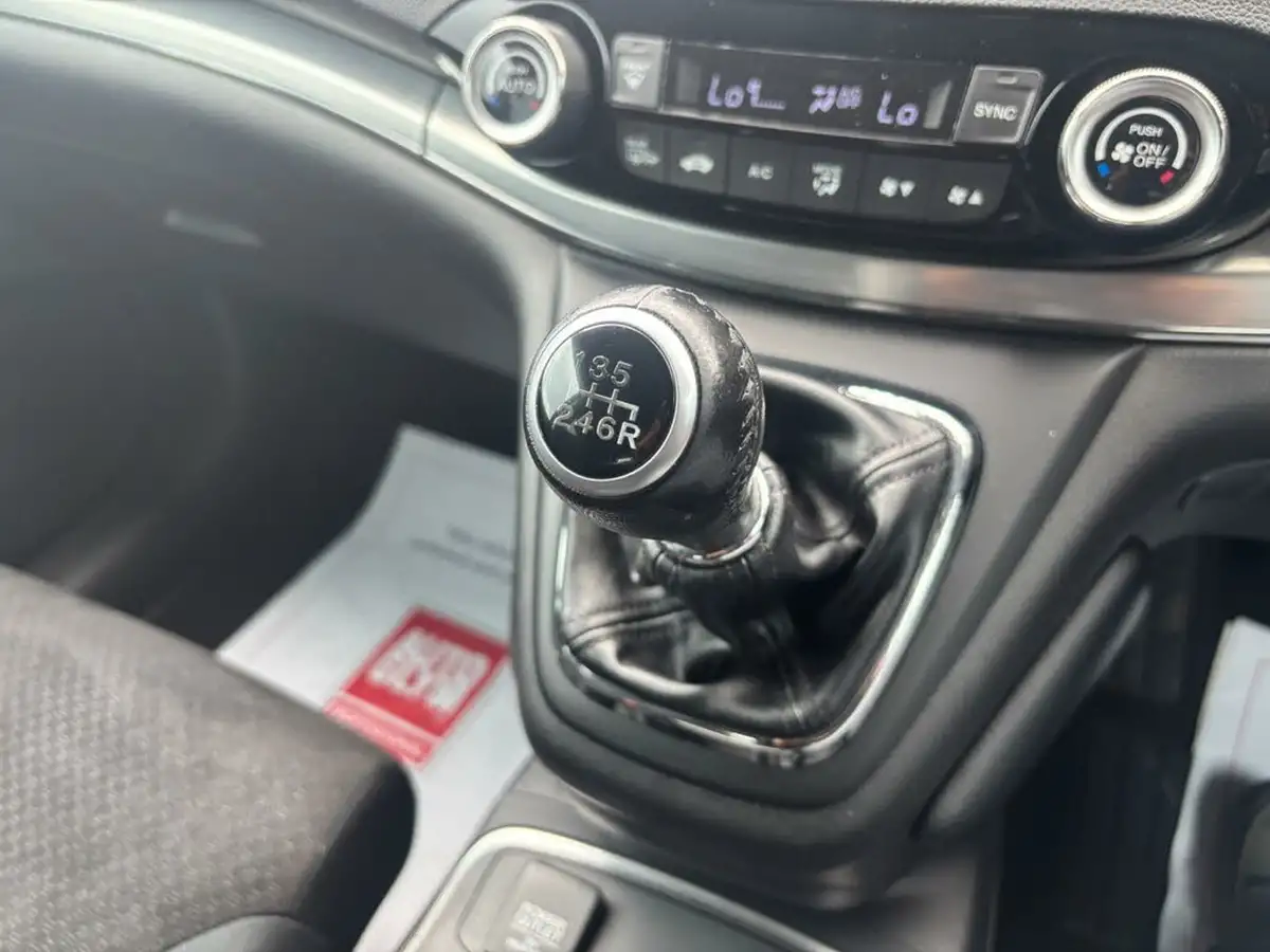 2015-honda-cr-v-16-i-dtec-se-honda-connect-120ps-big-44