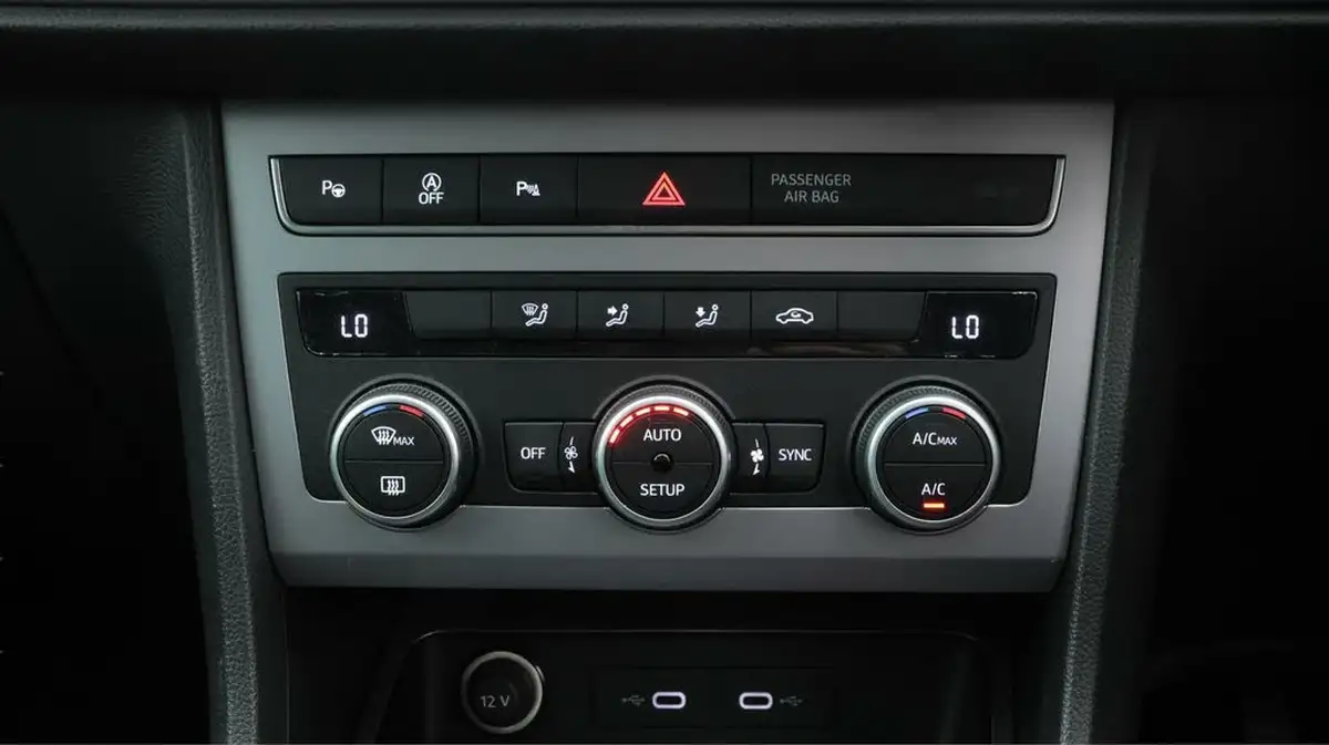 2021-seat-ateca-15-tsi-evo-fr-big-12