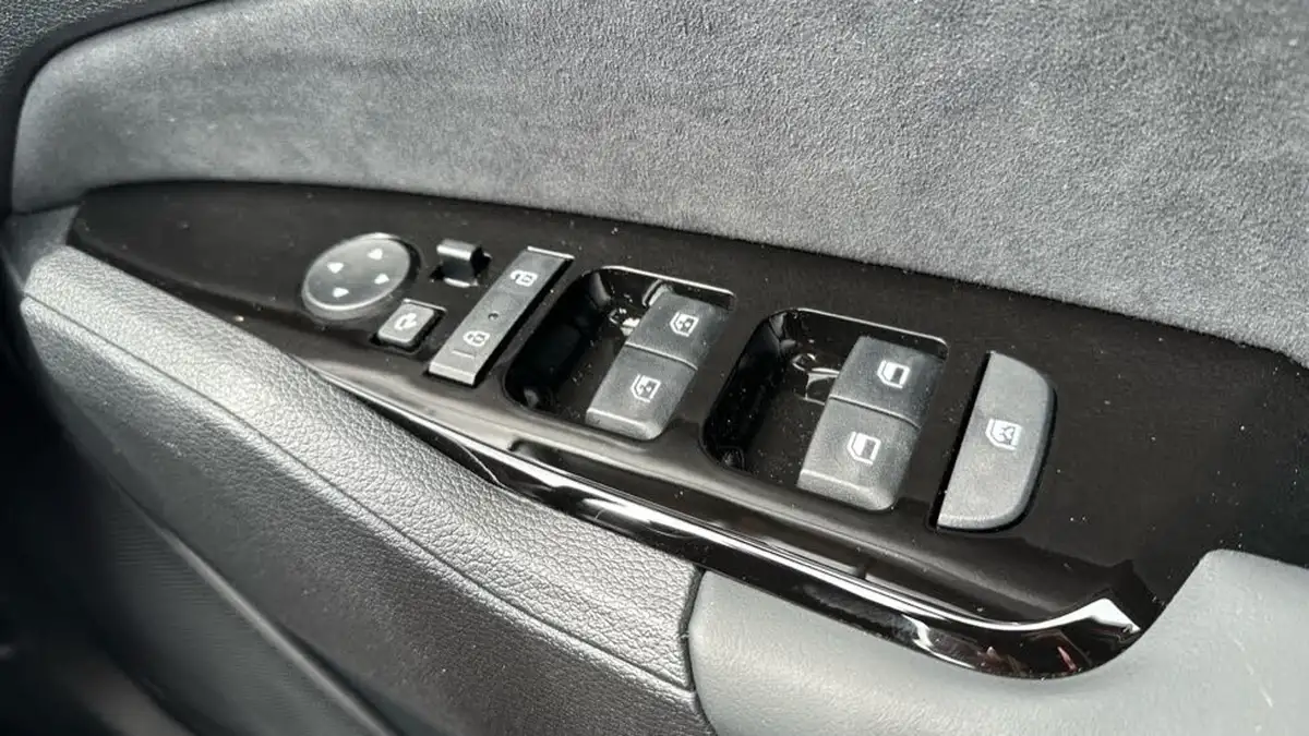 2025-kia-sportage-16-t-gdi-gt-line-s-207bhp-hev-auto-big-19