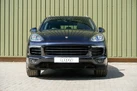 2016-porsche-cayenne-30-s-e-hybrid-small-1