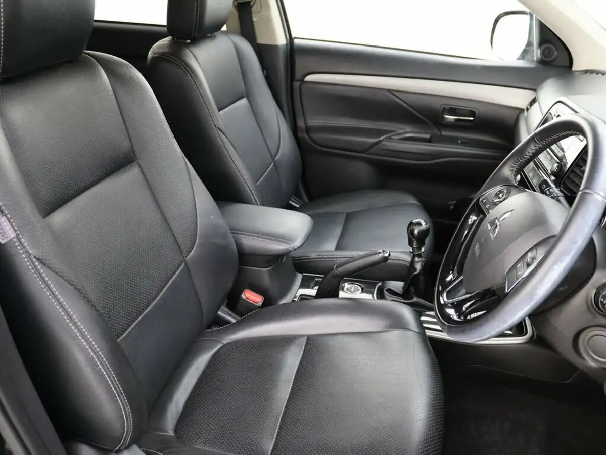 2018-mitsubishi-outlander-22di-d-3-big-11