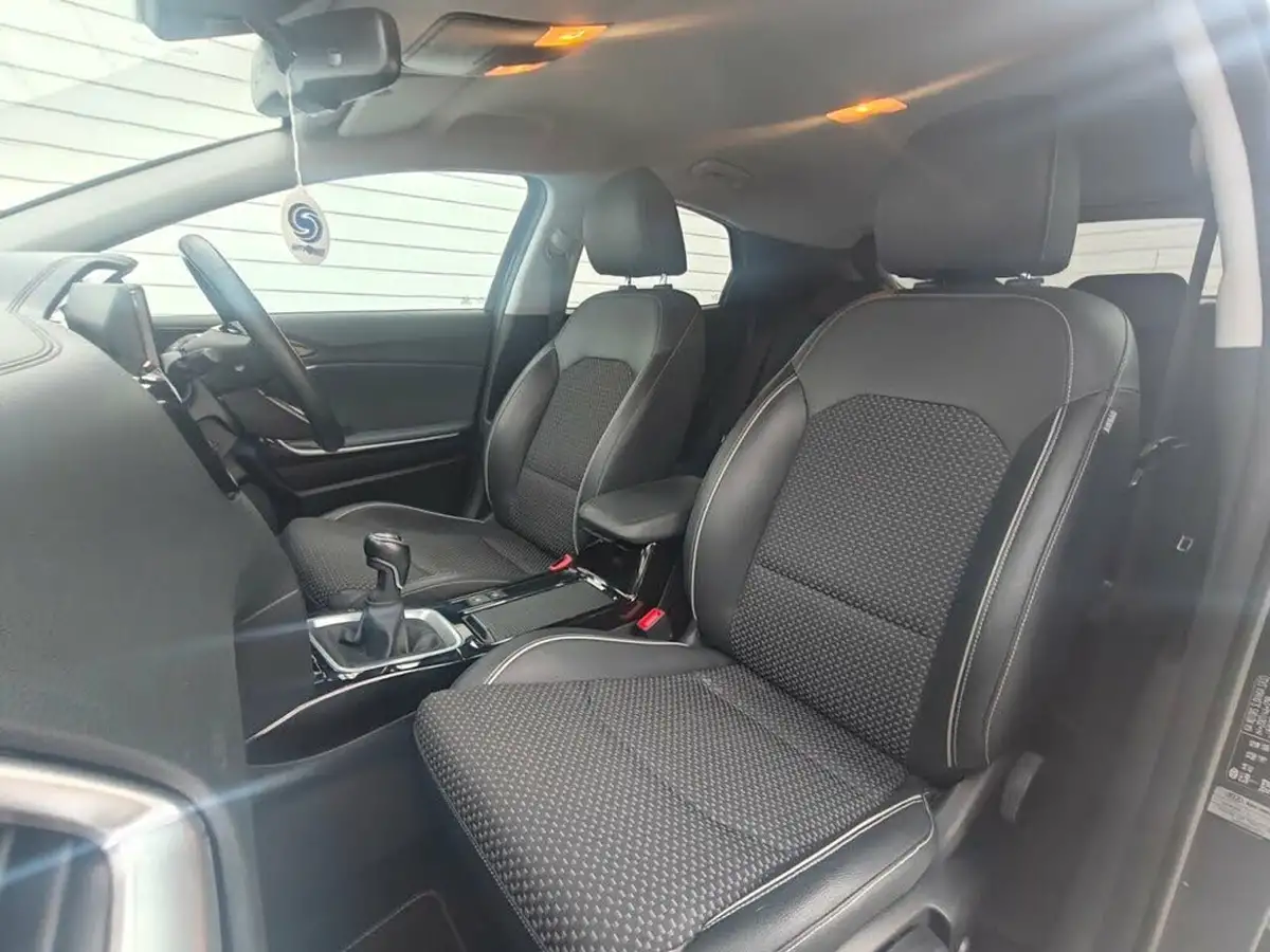 2020-kia-xceed-14-t-gdi-3-big-48