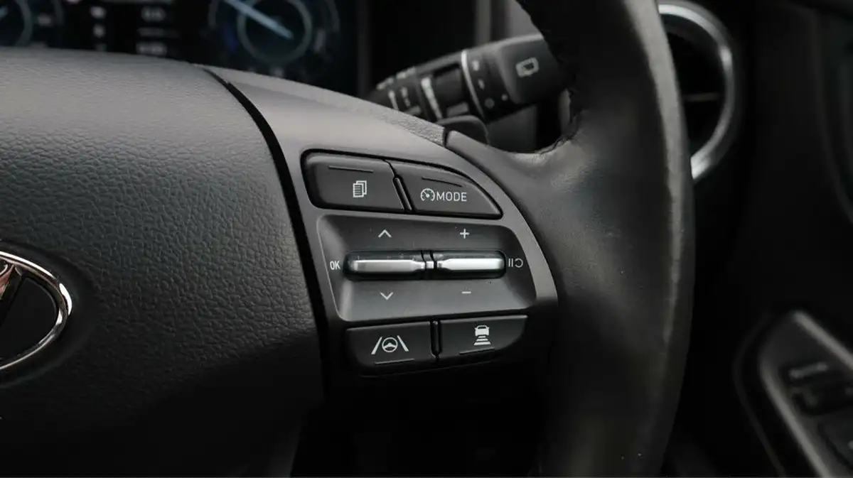 2023-hyundai-kona-16-gdi-ultimate-big-27