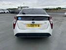 2017-toyota-prius-small-11
