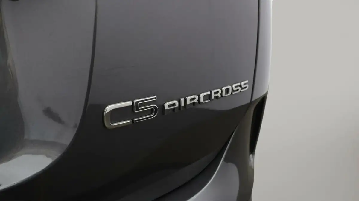 2019-citroen-c5-aircross-12-puretech-flair-big-19