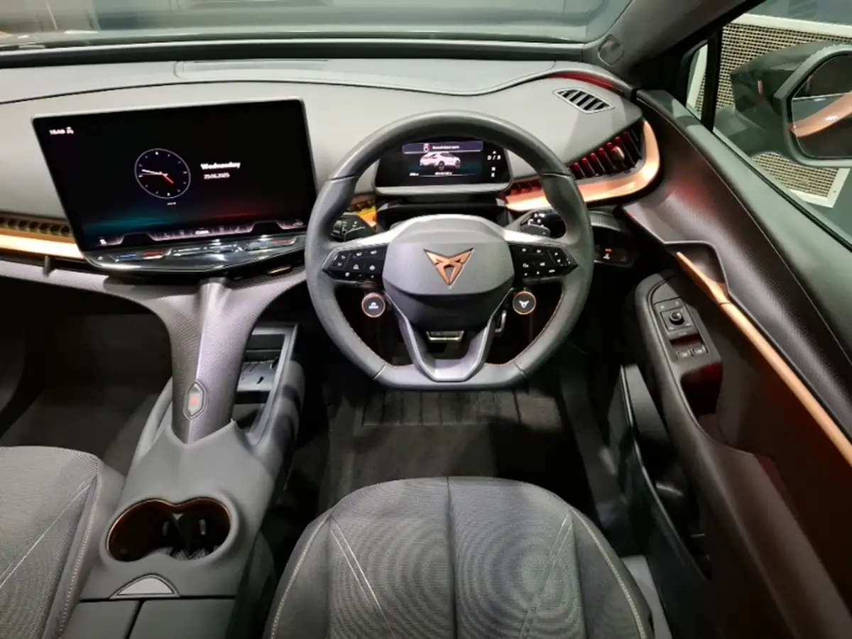 2022-land-rover-range-rover-sport-50-v8-p575-svr-big-6
