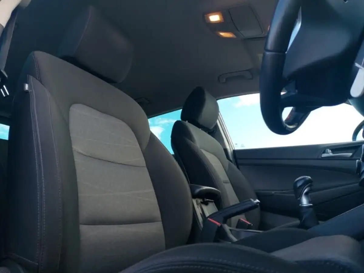 2018-hyundai-tucson-16-gdi-se-nav-big-11