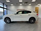 2017-maserati-levante-small-4