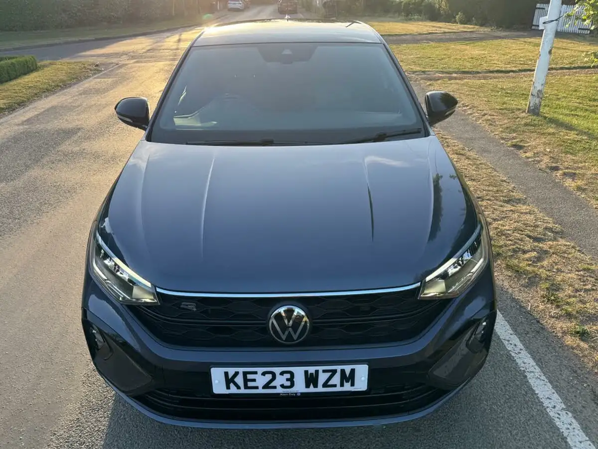 2023-volkswagen-taigo-10-tsi-r-line-dsg-big-12