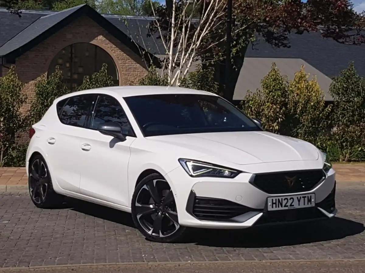 2022-cupra-leon-nf-20-tsi-vz2-300ps-hatchback-big-0
