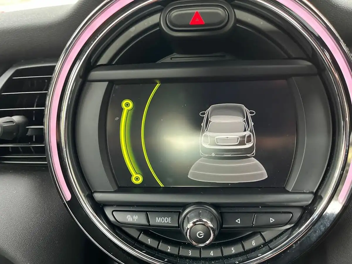 2018-mini-cooper-15-1499-gt-media-xlss-big-28