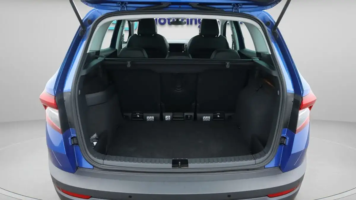 2021-skoda-karoq-15-tsi-se-l-big-17