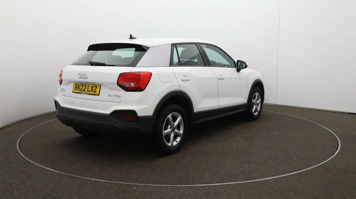 2022-audi-q2-10-30-tfsi-technik-big-53