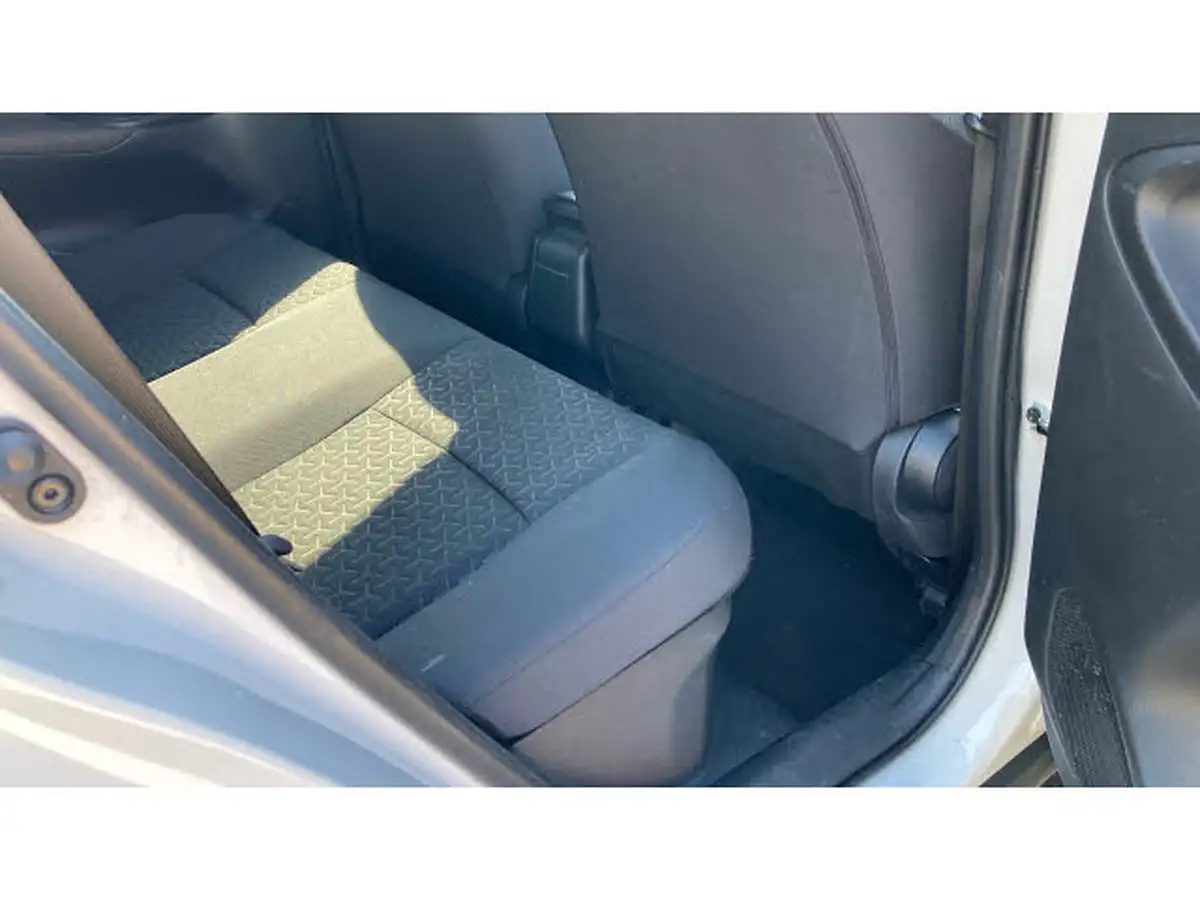 2022-toyota-yaris-15-vvt-i-design-panoramic-roof-big-11