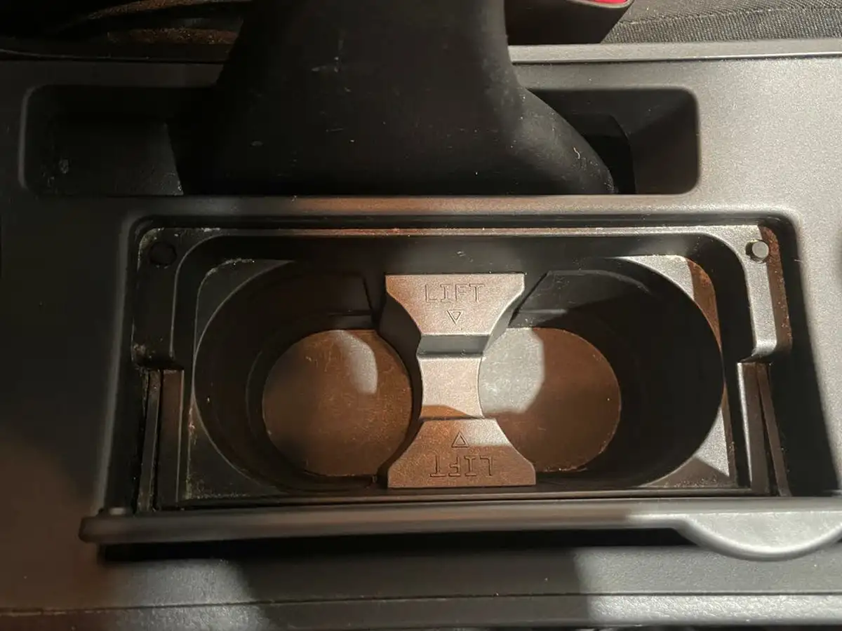2012-mazda-mazda3-16-tamura-big-48