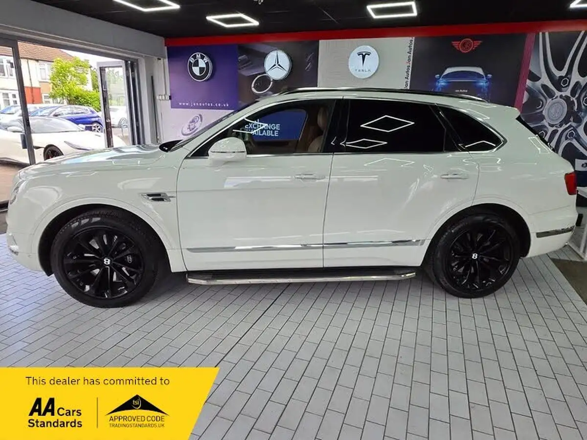 2019-bentley-bentayga-40-v8-big-6