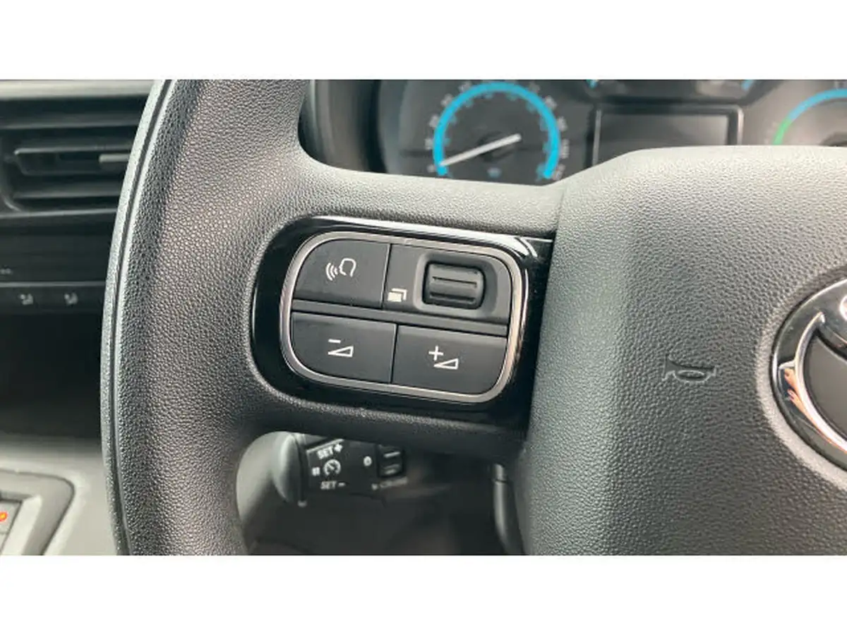 2021-toyota-proace-city-e-icon-big-29