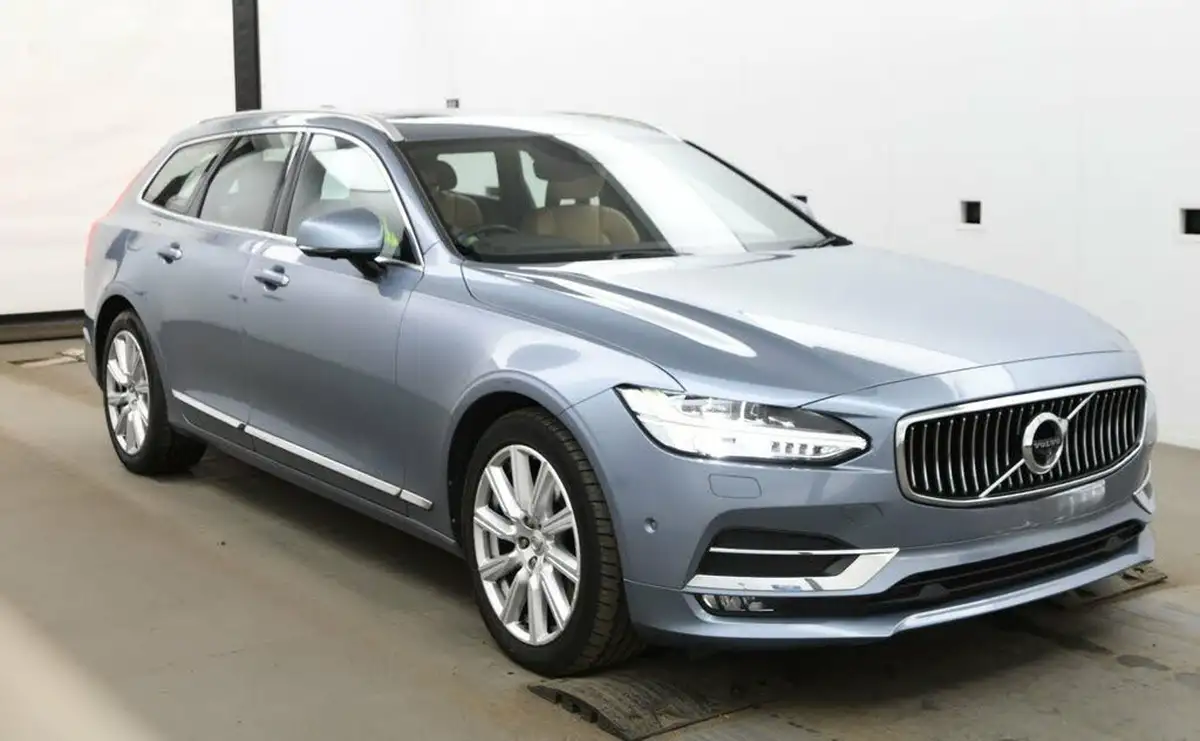 2017-volvo-v90-20td-d4-inscription-big-2