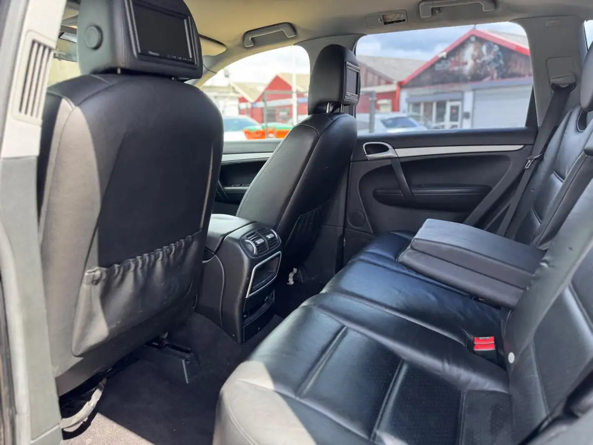 2007-porsche-cayenne-32-big-20
