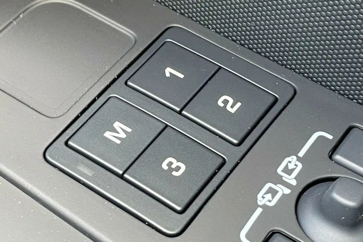 2024-land-rover-110-defender-30-d350-x-dynamic-se-big-52