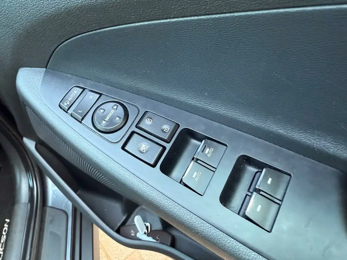 2018-hyundai-tucson-16-t-gdi-premium-se-2wd-big-36