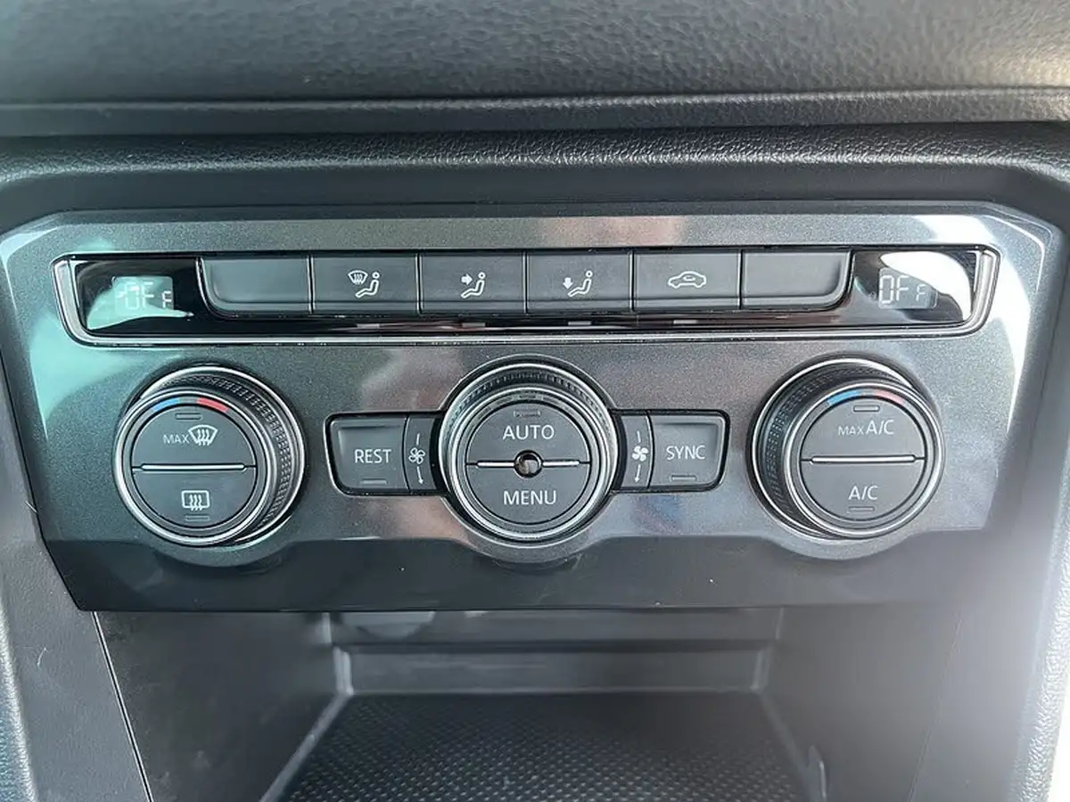 2016-volkswagen-tiguan-20tdi-se-150ps-bmt-big-22