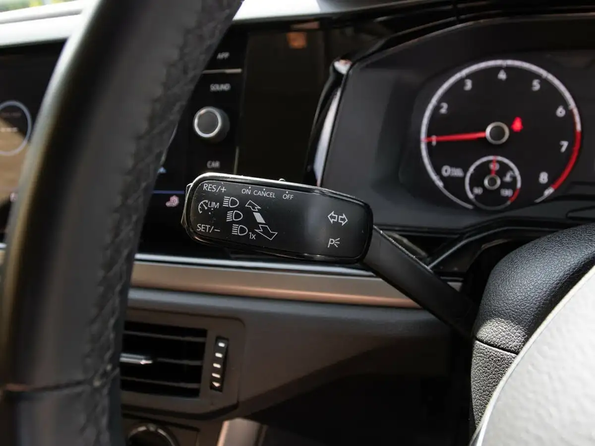 2019-volkswagen-polo-10-se-65ps-evo-ss-big-16