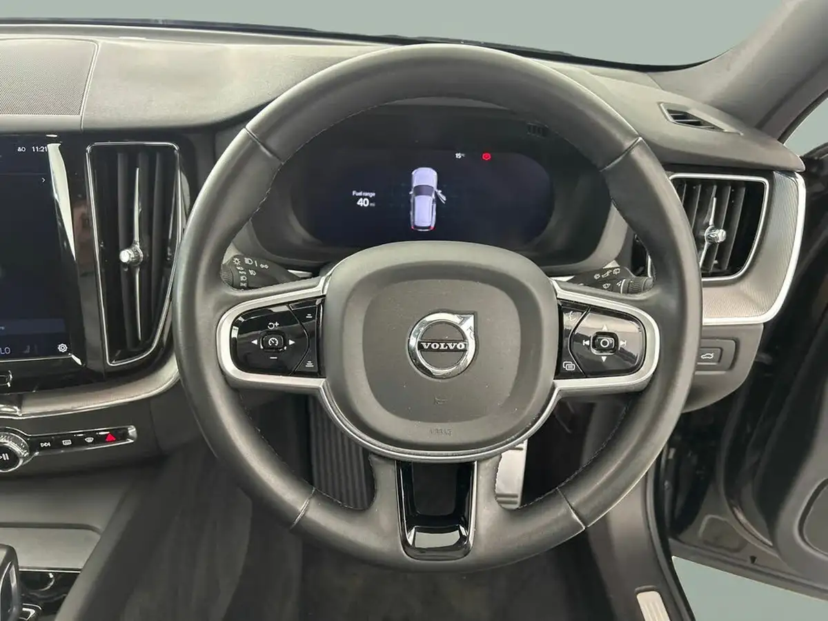 2021-volvo-xc60-20td-b4-r-design-awd-big-32