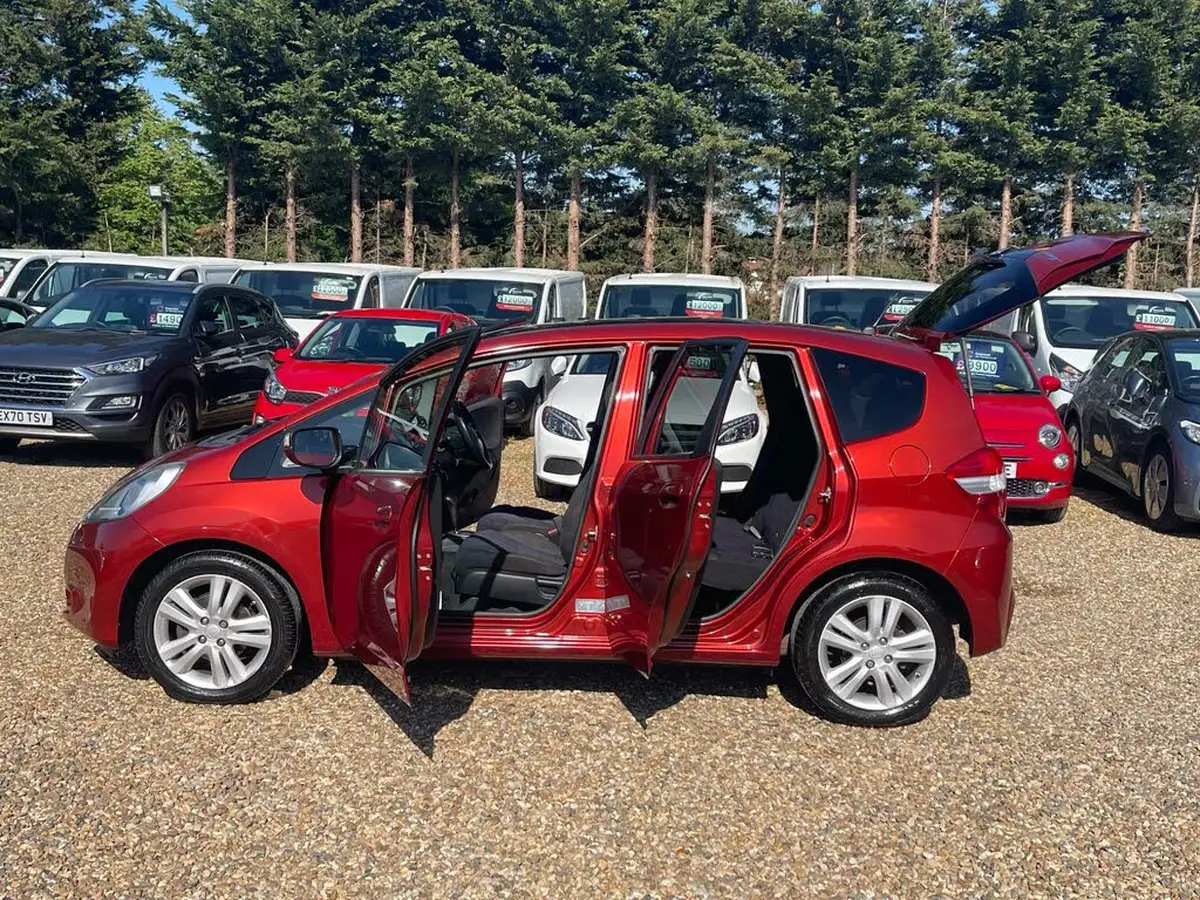 2014-honda-jazz-14-ex-big-26