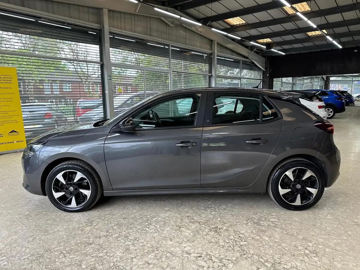 2020-vauxhall-corsa-e-se-nav-11kw-big-3