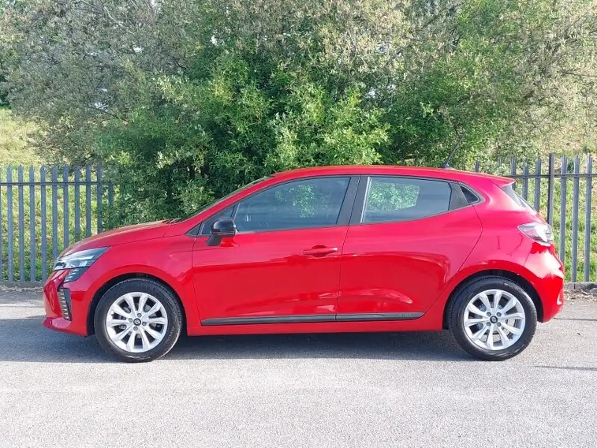2024-renault-clio-10-tce-evolution-big-3