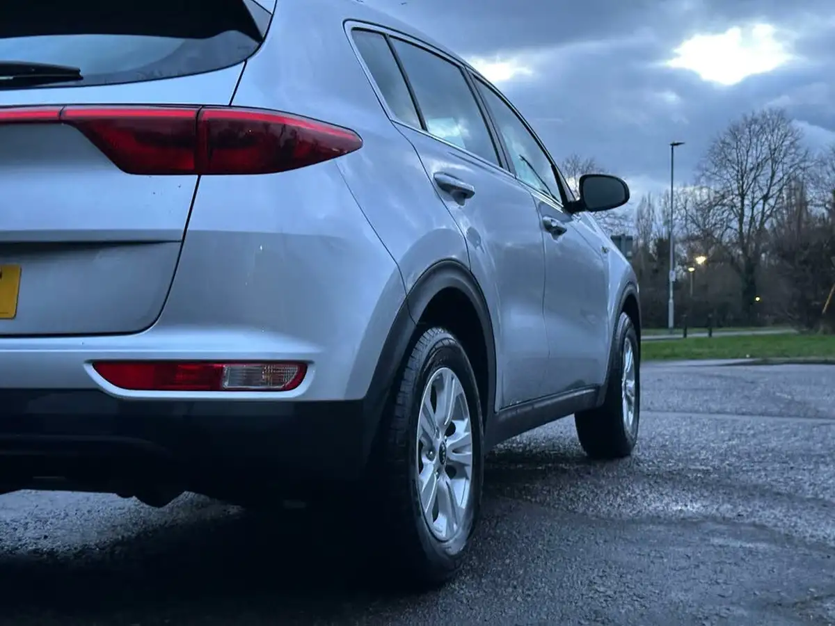 2016-kia-sportage-16-gdi-130bhp-big-10