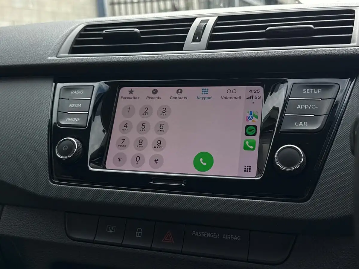 2019-skoda-fabia-10-mpi-s-ss-hatchback-big-36