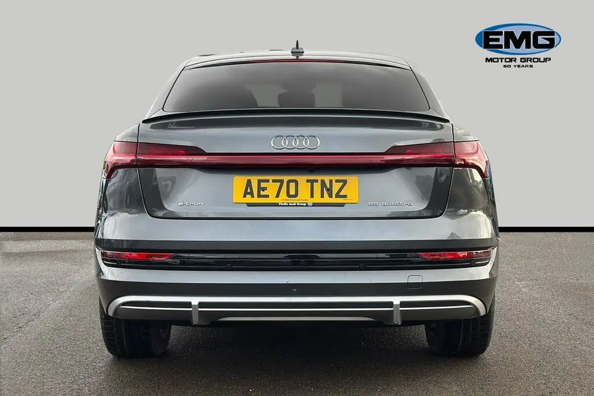2020-audi-e-tron-55e-s-line-sportback-big-5